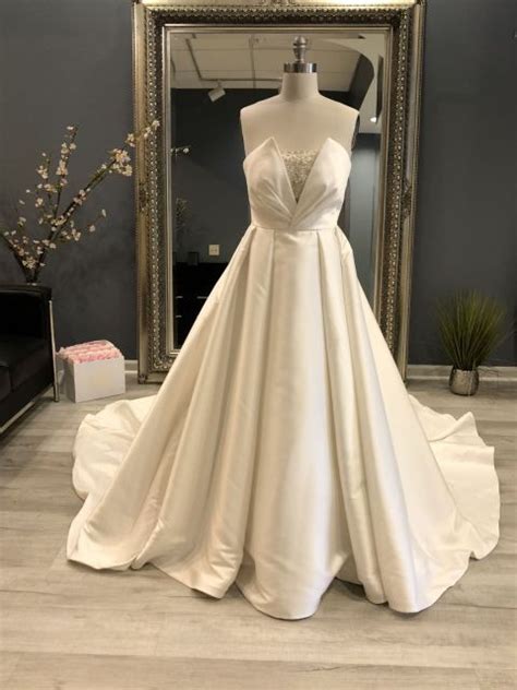 Pronovias Phoebe Sample Wedding Dress Stillwhite