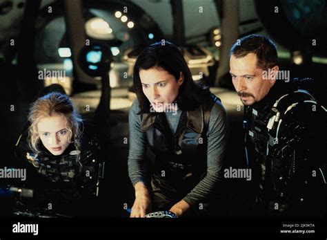 Lost In Space Heather Graham Hi Res Stock Photography And Images Alamy