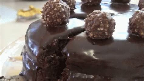 See more ideas about food, ethnic recipes, food processor recipes. Nutella Ferrero Cake GIF - Food - Discover & Share GIFs