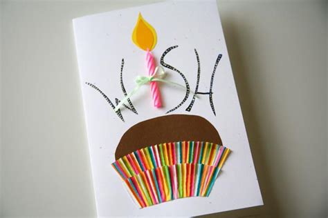 A birthday card stash is great for the last minute birthdays that you *may* have forgotten about. 65 Cool DIY Birthday Cards Ideas - Foliver blog