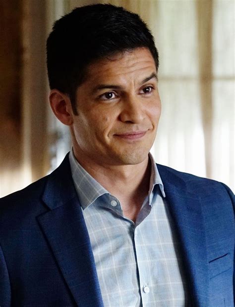 Nicolás gonzález (born 6 april 1998) is an argentine footballer who plays as a left winger for spanish club atlético madrid. "Pretty Little Liars" Stars Welcome Their First Baby & Her ...