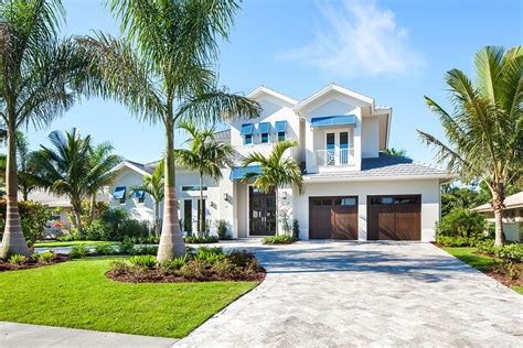 They have a contemporary feel that goes beyond impressive windows. Plan 65613BS: 3 Bedroom Beauty With Covered Lanai ...