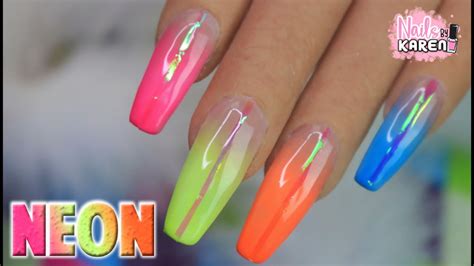No podía ser de otra forma, las uñas acrílicas. diseños de uñas en colores neon - Buscar con Google | Uñas ...