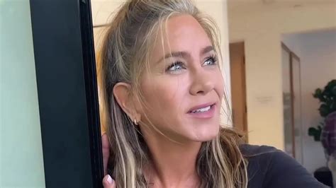 Jennifer Aniston 54 Has Entered Her Grey Hair Era And Looks Very
