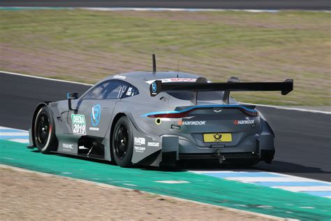 First Images Of The Aston Martin Vantage Dtm Race Car Touringcartimes