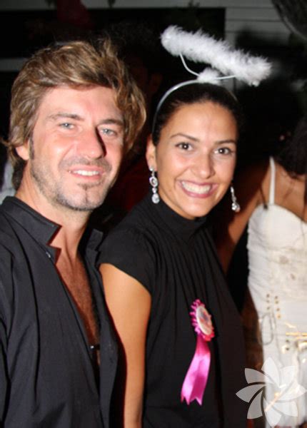 .korel and tan sağtürk, konuşursam bergüzar evden çıkamaz zeynep korelden kardeşi bergüzar korele yaylım ateşi, guys bergüzar korel has dated, tan sağtürkün evi, halit ergenç ve bergüzar korel 1001 nights, tan sağtürk le bale dersindeydik, renkli sayfalar 120 bölüm bergüzar korelden. Ünlülerin eski sevgilileri | Yaşam