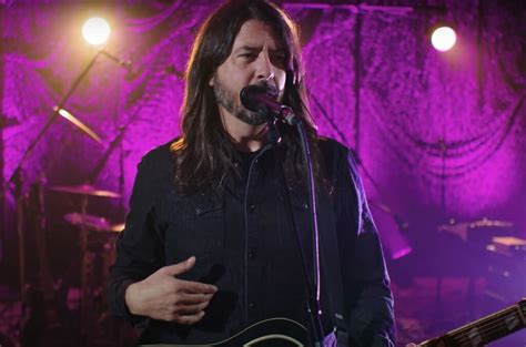 Dave Grohl Reacts To ‘nevermind’ Lawsuit “he’s Got A ‘nevermind’ Tattoo I Don’t”