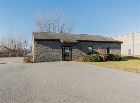 537 Queensbury Ave, Queensbury, NY 12804 | LoopNet