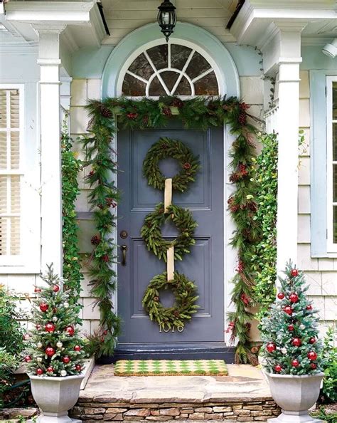10 Front Doors Styled With Outdoor Christmas Decorations
