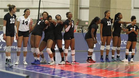 How An All Black Womens Volleyball Team Including Three Iowans Won A