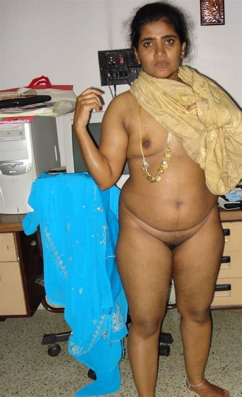 Indian Tamil Mature Aunty Blue Sari Looking Sexy In Bedroom 18 Pics