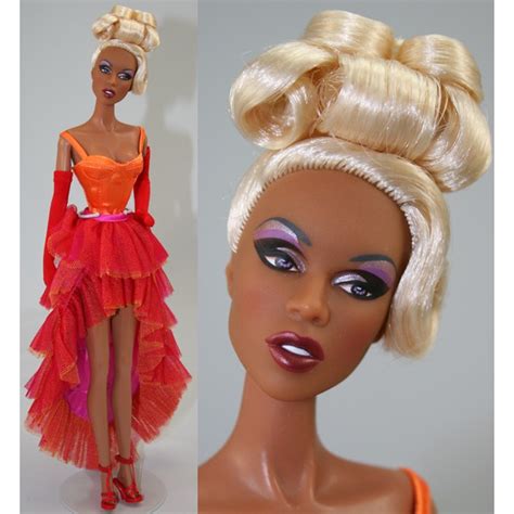 After some time living in atlanta doing odd jobs such as a. My Favourite Doll - SuperModel RuPaul - Display Doll
