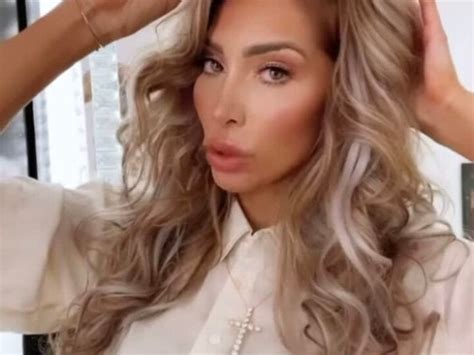 farrah abraham gets dragged for latest plastic surgery where did her nose go the hollywood