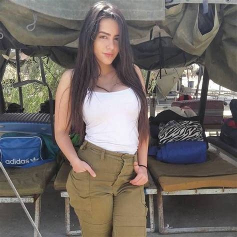 Israeli Female Medical Officer In 2020 Idf Women Army Girl Israeli Female Soldiers