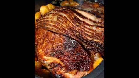 I prefer using a mild honey because it is the main flavor in the glaze and i have little kids who turn their. Crock-Pot Brown Sugar Pineapple Ham | Crockpot dishes ...