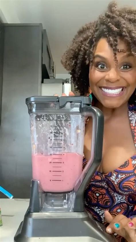 New comer to the hit series on showtime 'the chi' actress tabitha brown that plays the recurring role of octavia, (she's the lady that kiesha is allegedly giving her baby to), made a name for herself by being a viral vegan tiktok sensation, with the promise to her husband police officer chance brown that held her down while she chased her dream, she in turn would retire him so that he. Tabitha Brown on Instagram: "It's Throwback Thursday so I ...