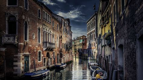Travel Through Venice Hd Wallpaper