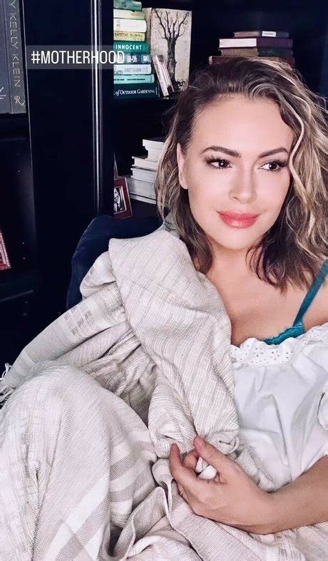 Alyssa Milano Nude OnlyFans Leaked Photo 54 TopFapGirls