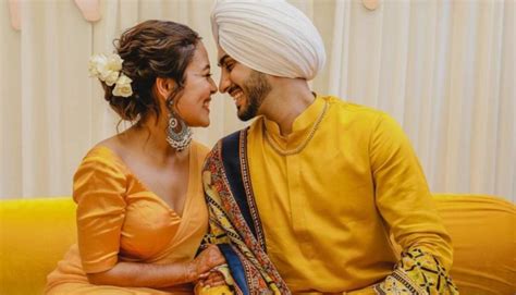 In Pics From Roka Ceremony To Wedding Neha Kakkar Marries Rohanpreet Singh Odisha News Insight