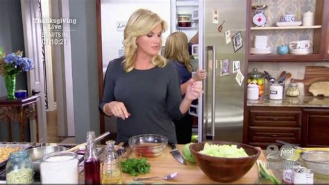 See more ideas about food network recipes, trisha yearwood recipes, trisha's southern kitchen. Kelly Clarkson - Trisha's Southern Kitchen - 11/23/2013 - YouTube