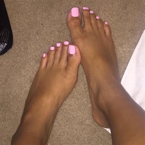 Pin By Maia C On Nails Pink Toe Nails Toe Nail Color Toe Nails