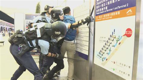 Hi dear players, the following message is very important! 警方拘一人涉非法禁錮《環時》記者 | Now 新聞