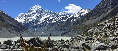 Glaciers Surrounded By Meltwater Lakes Lose Ice Ten Times Faster Than