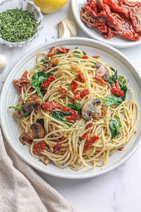 Spaghetti With Spinach And Mushrooms All Mushroom Info Hot Sex Picture