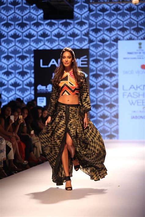 Pin By Bebeautiful On Lakmé Fashion Week Lakme Fashion Week Fashion Fashion Week