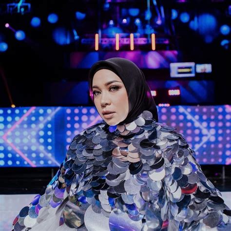 Jhon dayat & ririn.s follow le moesiek revole. 5 Seleb Sukses Diet Seperti Melly Goeslaw, Susut Hingga 20 ...