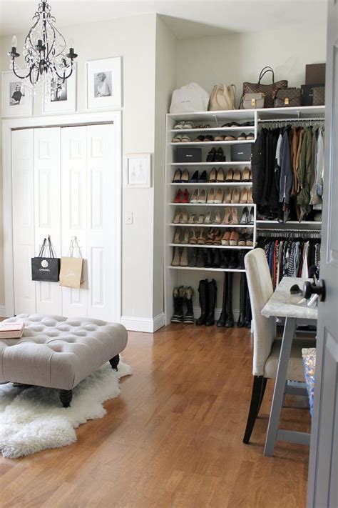 Make it a craft room. Turning a spare bedroom into a dressing room | Bedroom ...