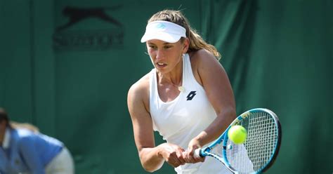 Turned pro in 2013.coached by rick vleeshouwers and robbe ceyssens, trains at the kim clijsters academy. Elise Mertens, die alweer nieuwe coach heeft, treft 19 ...