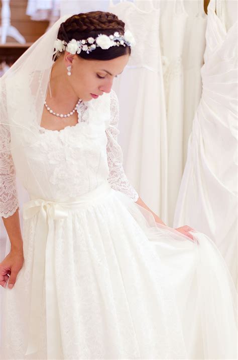Startseite » weihnachten » weihnachtsmode » hochzeitskleid der brautjungfer. Handgefertigtes Hochzeitsdirndl von Brautmoden Tegernsee ...