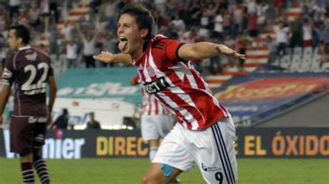Follow the primera a live football match between estudiantes and independiente with eurosport. Estudiantes visita a Independiente del Valle, en Ecuador ...