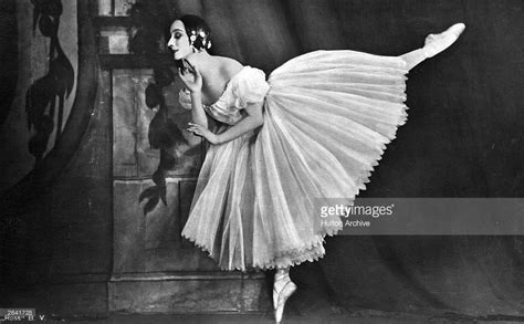 Russian Ballerina Anna Pavlova Perfroming In A Production Of Chopiniana In New