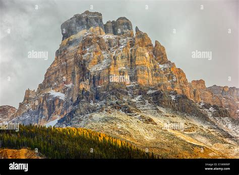 Cathedral Mountain Yoho National Park Hi Res Stock Photography And
