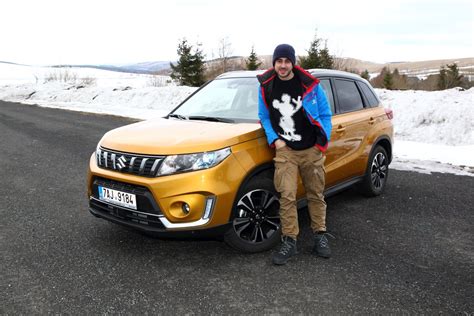 Skřečoňský rodák, ostravský patriot, neuzavřený. Patrik Děrgel zůstává věrný Suzuki, pořídil si další ...