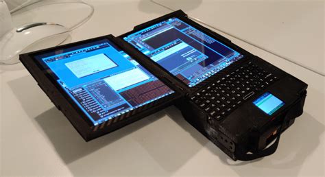 Moar Screens Expanscape Unveils 7 Screen Laptop And Dual Screen