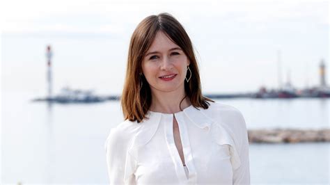Emily Mortimer Age Net Worth Height Movies Husband 2022 World