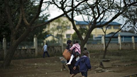 Somalis Fear Scapegoating After Kenya University Attack Worldcrunch