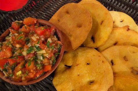 Frying sopaipillas is not difficult. Las sopaipillas y su evolución en el tiempo: Cambia todo ...