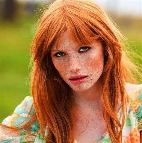 Pin Von Mike Auf Freckled Women Redheads Sch Ne Rote Haare Lange