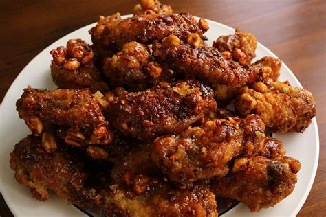 Nah, sudah siap mengolah ceker ayam untuk lauk nikmat di rumah? Inilah Resep Masakan Ayam Goreng Super Renyah Ala Korea ...