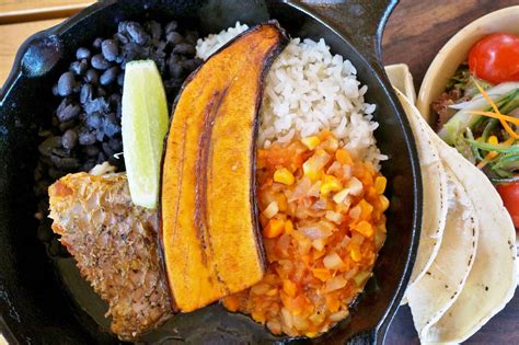 Get food, from fast food to breakfast and brunch, from some of the best restaurants in san josé delivered to your. The Ultimate Travel Guide to Manuel Antonio, Costa Rica ...