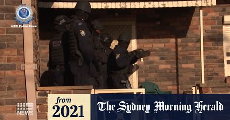 Video Police Carry Out More Than 40 Raids To Stop Sydneys Gang War
