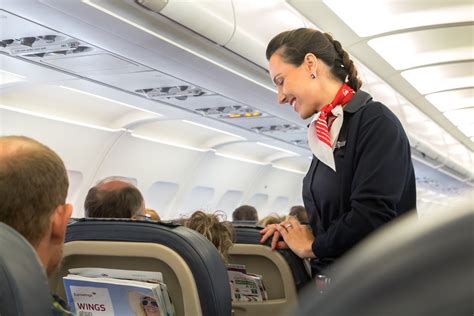 Want To Be A Flight Attendant Here Are The 8 Things You Need To Know