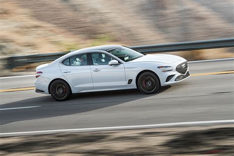 The 2022 Genesis G70 Gets A New Look And New Features Edmunds Auto