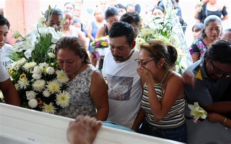 Dan último Adiós A Aitana Niña De 6 Años Que Murió En Elevador Del Imss