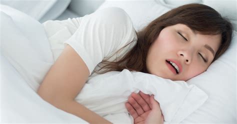 Reasons For Snoring In Women 7 Healthy Ways To Stop Snoring