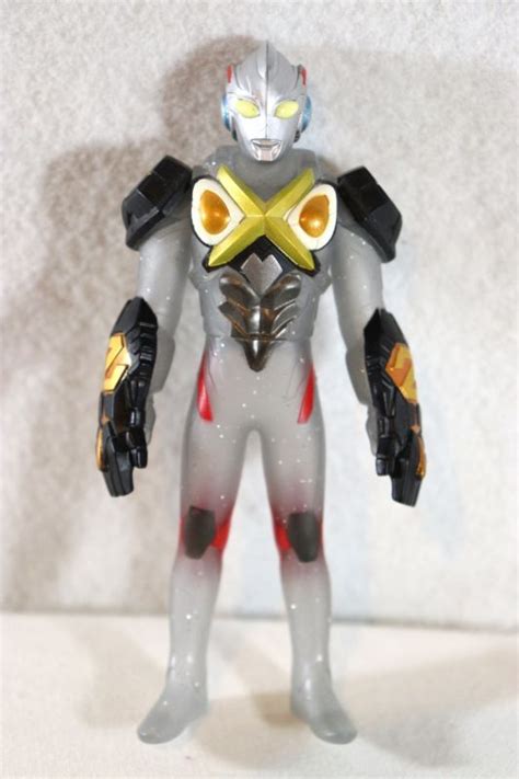 Spark Dolls Ultraman X Zetton Armor Clear Ver Used
